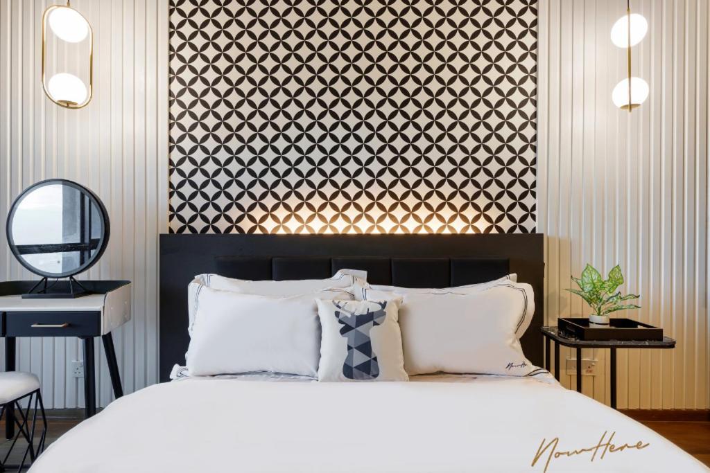 Nowhere 2Br & 2Bath Apartment With Balcony @ Reizz Residences Kuala Lumpur Buitenkant foto