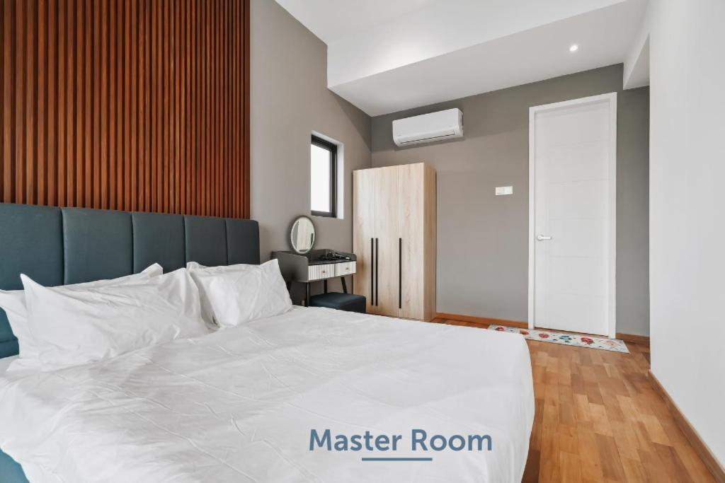 Nowhere 2Br & 2Bath Apartment With Balcony @ Reizz Residences Kuala Lumpur Buitenkant foto